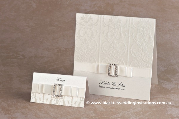 white wedding - place card and  invitation