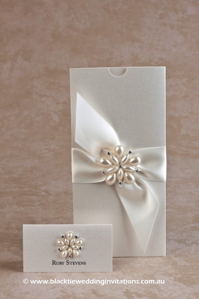 ocean pearl - place card and invitation